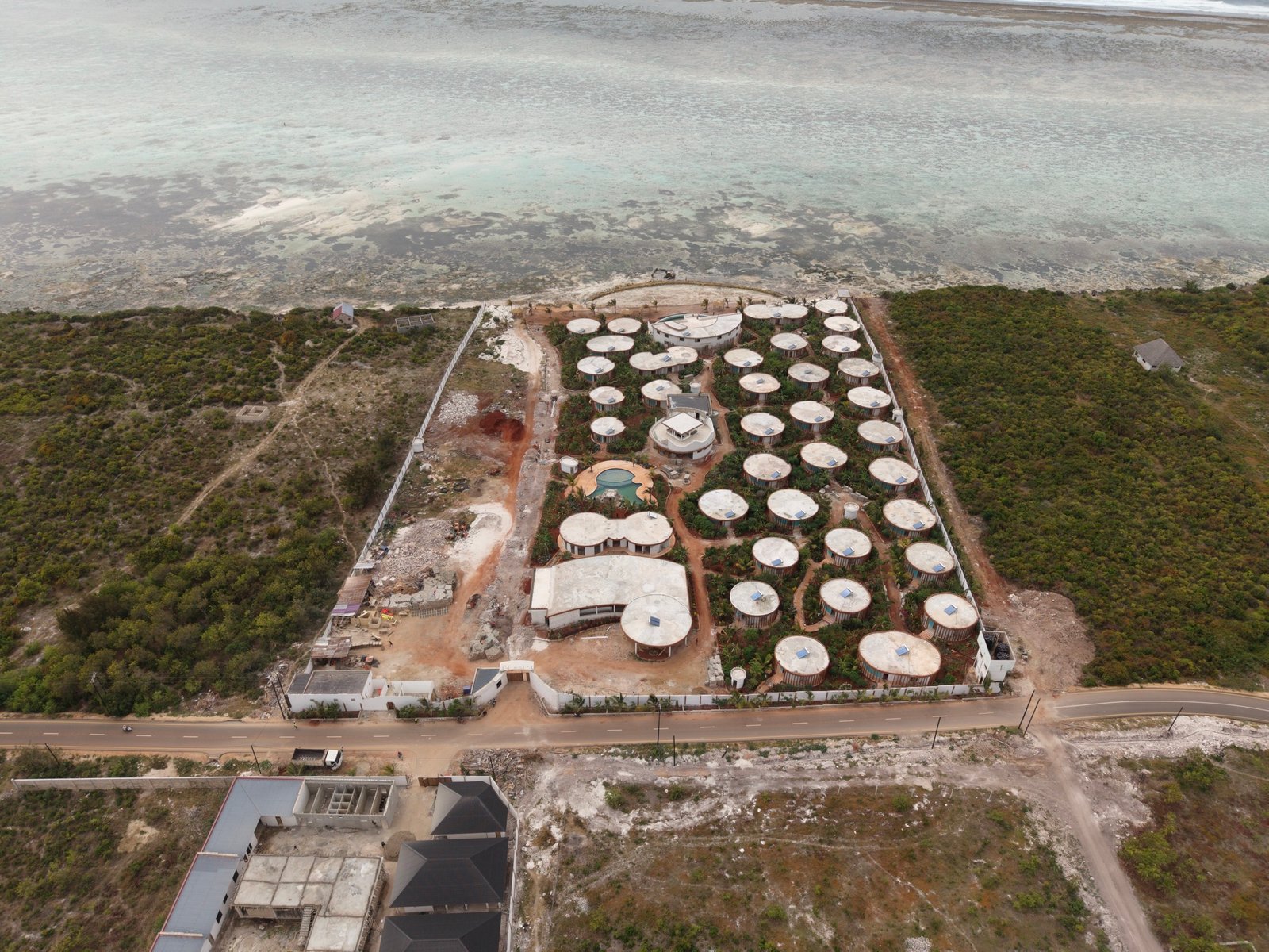 Shinuna Coastal Sites - Nearby resort context
